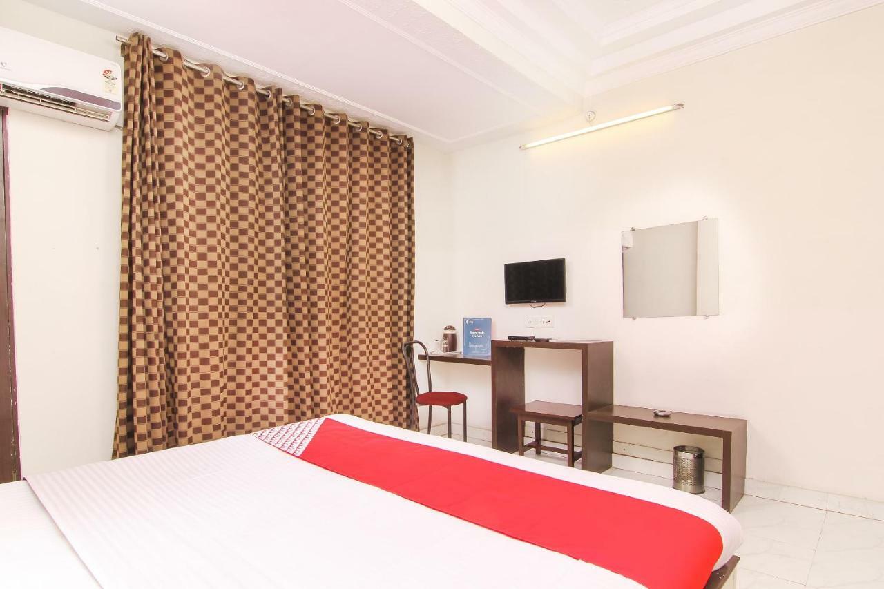 Oyo 14345 Hotel Panchsheel Varanasi Dış mekan fotoğraf